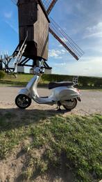 Vespa Primavera 70jaar editie klasse B, Ophalen, Zo goed als nieuw