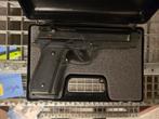 Beretta REPLICA, Ophalen of Verzenden, Zo goed als nieuw