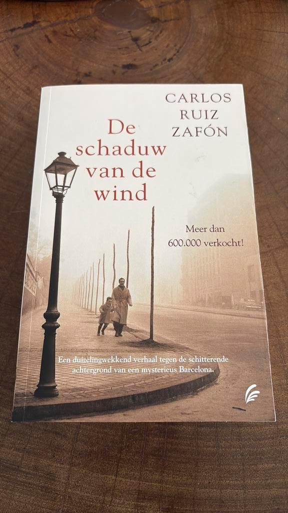 Carlos Ruiz Zafón - De schaduw van de wind, Boeken, Literatuur, Ophalen