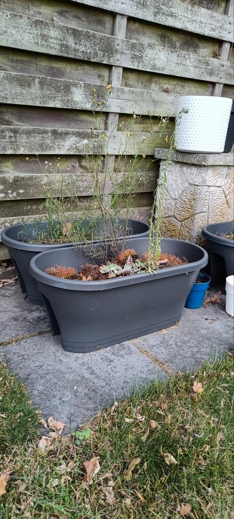 Drie plantenbakken balustrade, Tuin en Terras, Bloembakken en Plantenbakken, Gebruikt, Kunststof, Balkon, Ophalen