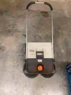 Veegmachine sthil, Tuin en Terras, Veegmachines, Ophalen, Zo goed als nieuw