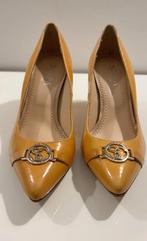 Scapa okerkleurige pumps (maat 36), Kleding | Dames, Schoenen, Pumps, Scapa, Geel, Ophalen of Verzenden