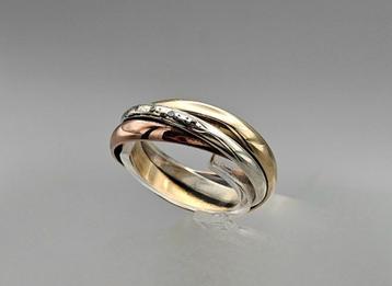 Gouden Vintage tri-color ring met diamanten. 2024/24.