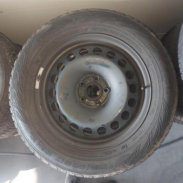 Winterbanden Nokian + ijzeren velgen - WR SUV3 beschikbaar voor biedingen