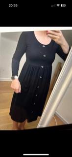 Zwarte middellange jurk, Kleding | Dames, Jurken, Ophalen of Verzenden, Zo goed als nieuw, Maat 38/40 (M)
