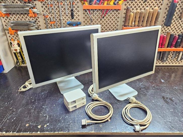 Apple Cinema Display 20" x2, Computers en Software, Monitoren, Gebruikt, Ophalen