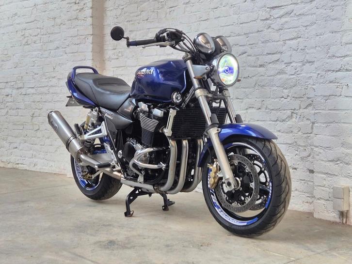 Suzuki GSX 1400 GSX1400 « la moto musculaire » @motomobilia, Motos, Motos | Suzuki, Entreprise, Naked bike, plus de 35 kW, 4 cylindres