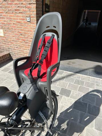 HAMAX achterbagagerek kinderzitje beschikbaar voor biedingen