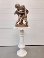 Terracotta beeld 2 puttie's op zuil samen aan spotprijs 395, Antiek en Kunst, Kunst | Beelden en Houtsnijwerken, Ophalen of Verzenden