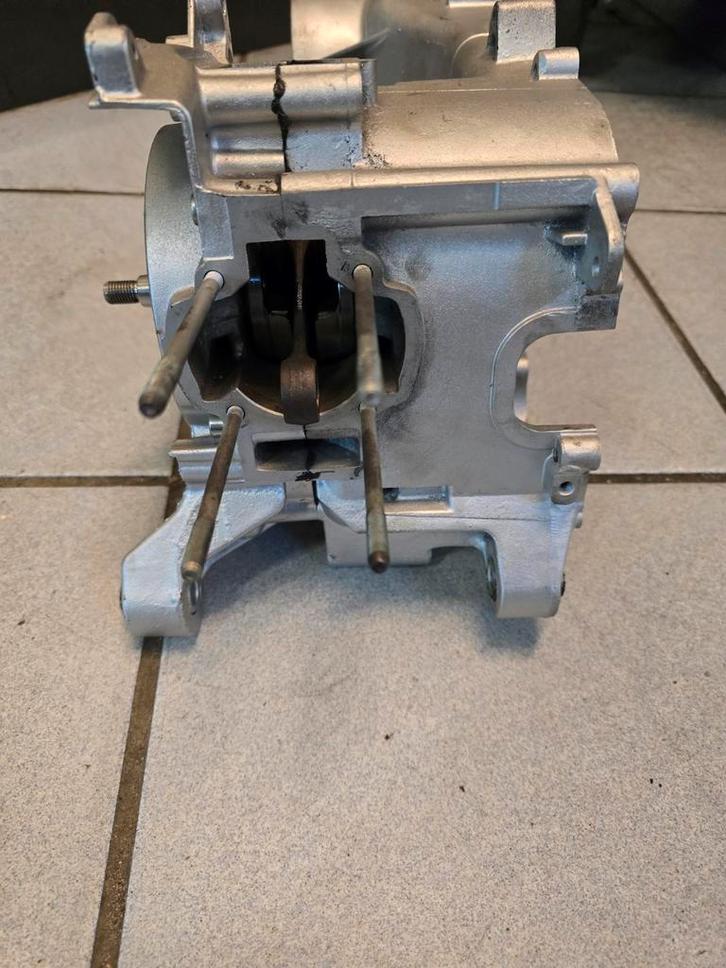 Motorblok Piaggio 2 takt oa. Zip., Fietsen en Brommers, Brommeronderdelen | Scooters, Zo goed als nieuw, Piaggio, Blok, Ophalen of Verzenden