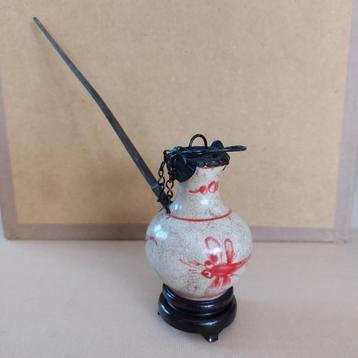 Antique Chinese porcelain opium pipe 19th century complete beschikbaar voor biedingen