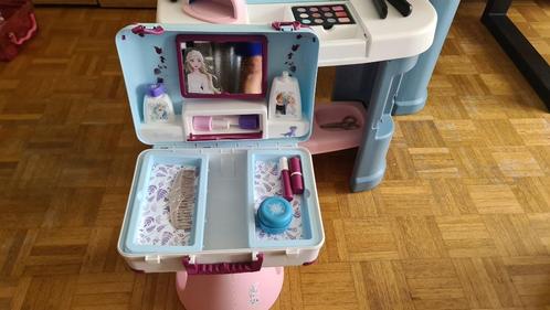 Coiffeuse Smoby avec tabouret + 2 beauty case, Enfants & Bébés, Jouets | Maisons de poupées, Utilisé, Accessoires, Enlèvement