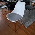 Witte stoel - design, Huis en Inrichting, Stoelen, Ophalen, Gebruikt