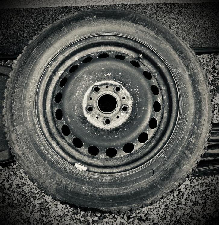 Pneus hiver (7x) Michelin Alpin A4 (195/65/15), Autos : Pièces & Accessoires, Pneus & Jantes, Pneu(s), Pneus hiver, 15 pouces