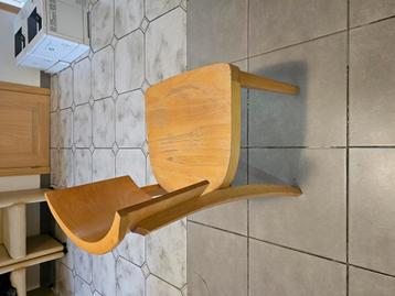 Horecastoelen beschikbaar voor biedingen