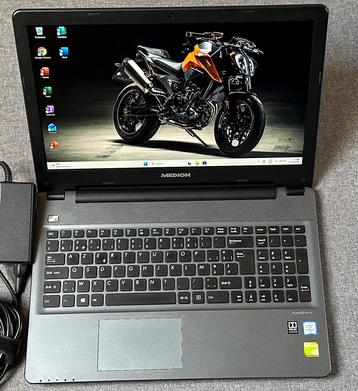 Mooie 15.6”Full Hd Medion/i3-6100U/8gb ddr4/128gb ssd/1000gb beschikbaar voor biedingen
