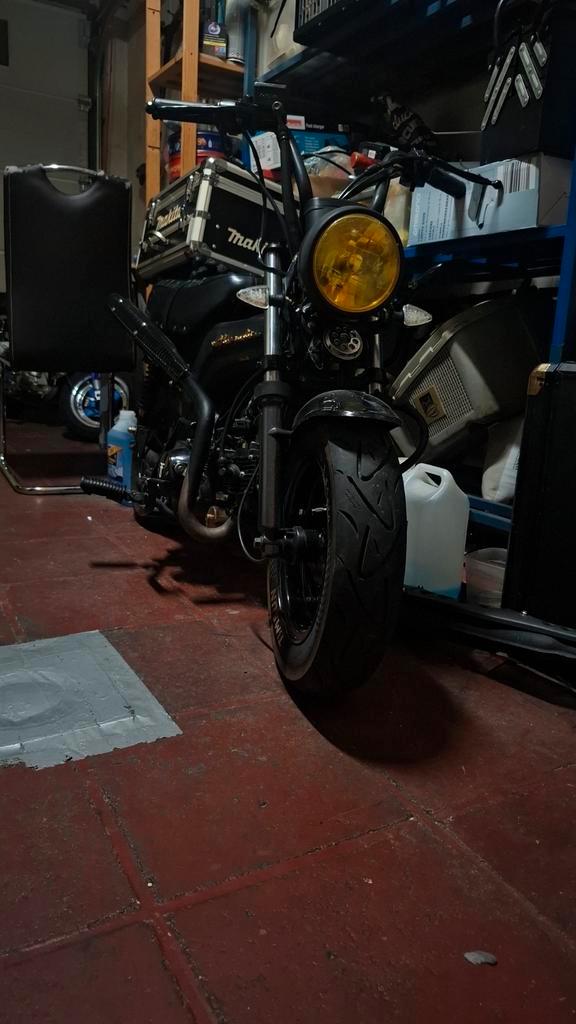 Lowrider bluroc 50cc a klasse mat zwart, Fietsen en Brommers, Brommers | Crossbrommers, Gebruikt, Ophalen