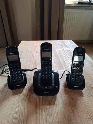 Medion DECT 3x telefoon + antwoordapparaat  beschikbaar voor biedingen