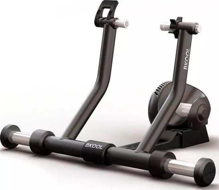 Bkool Smart Pro Fietstrainer - weinig gebruikt, Sport en Fitness, Wielrennen, Zo goed als nieuw, Overige typen, Ophalen
