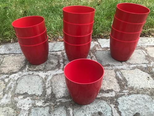12 rode bloempotten, Tuin en Terras, Bloempotten, Zo goed als nieuw, Kunststof, Binnen, Balkon, Tuin, Minder dan 40 cm, Minder dan 25 cm