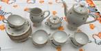 Oud koffieservies 26 stuks - merk TK Thun Czechoslovakia, Antiek en Kunst, Ophalen