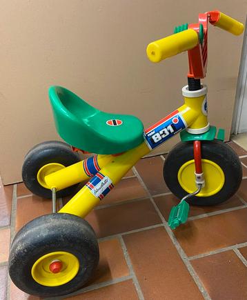 1 tricycle beschikbaar voor biedingen