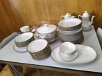 39 delig servies, Ophalen, Keramiek, Zo goed als nieuw, Overige stijlen