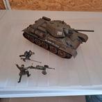 tamiya soviet tank + soldaten, Gebruikt, Ophalen of Verzenden