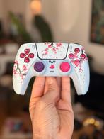 Custom ps5 controller sakura, Games en Spelcomputers, Spelcomputers | Sony Consoles | Accessoires, Ophalen of Verzenden, Zo goed als nieuw