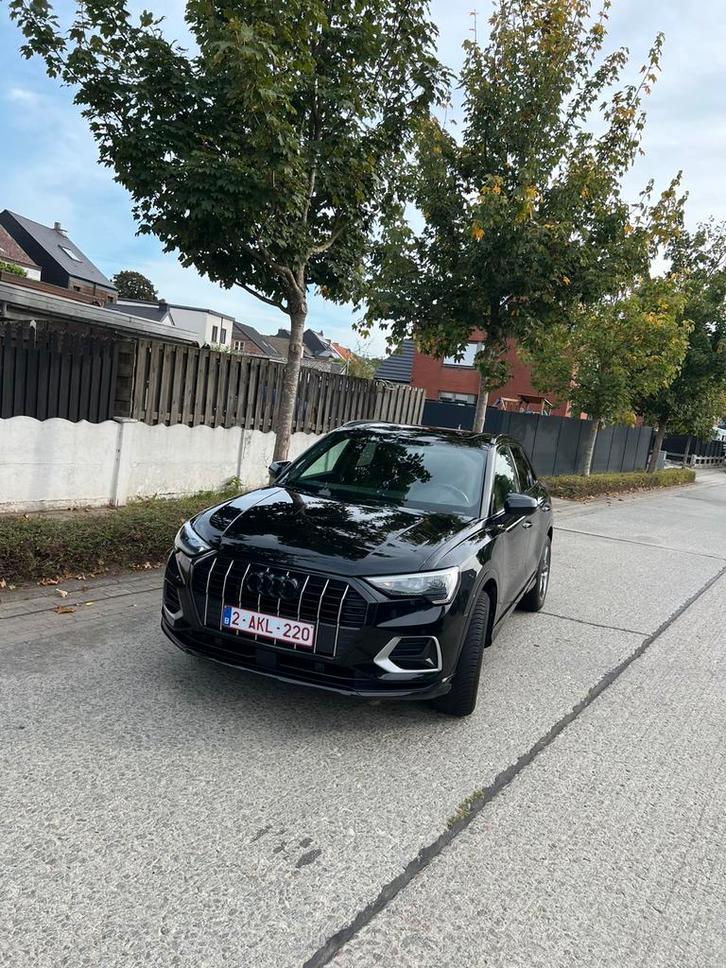 Audi Q3, S tronic, Pano dak, trekhaak, Carplay, Auto's, Audi, Particulier, Q3, ABS, Achteruitrijcamera, Airbags, Airconditioning