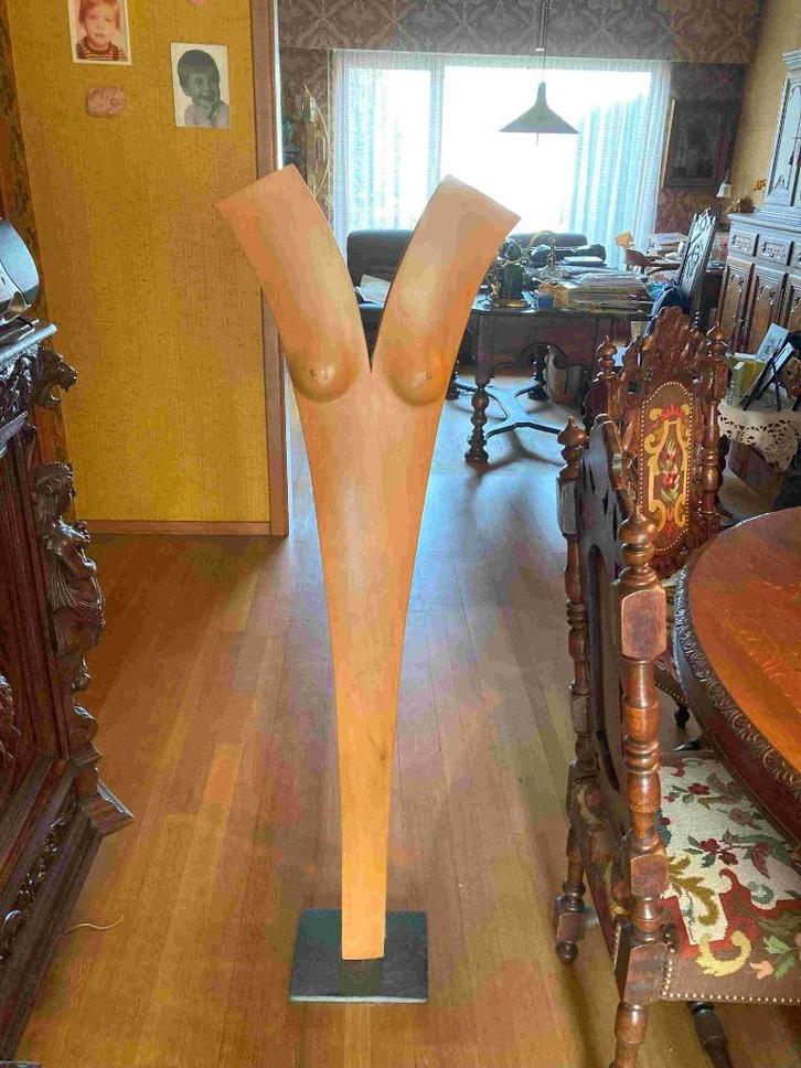 Houten sculptuur V-hals van Jos Vloeberghs, Antiek en Kunst, Kunst | Beelden en Houtsnijwerken, Ophalen