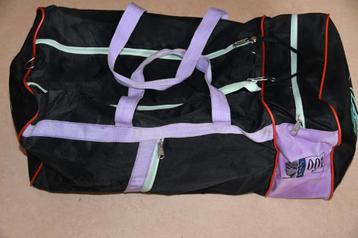 Reistas van Club 001 58 x 28 x 24 beschikbaar voor biedingen