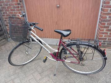 Fiets Peugeot 21 inch in goede staat beschikbaar voor biedingen
