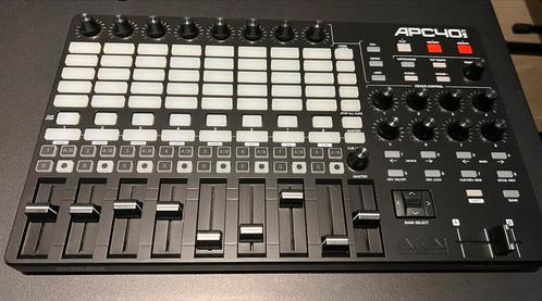 Akai APC-40 MKII + decksaver, Muziek en Instrumenten, Midi-apparatuur, Nieuw, Ophalen of Verzenden