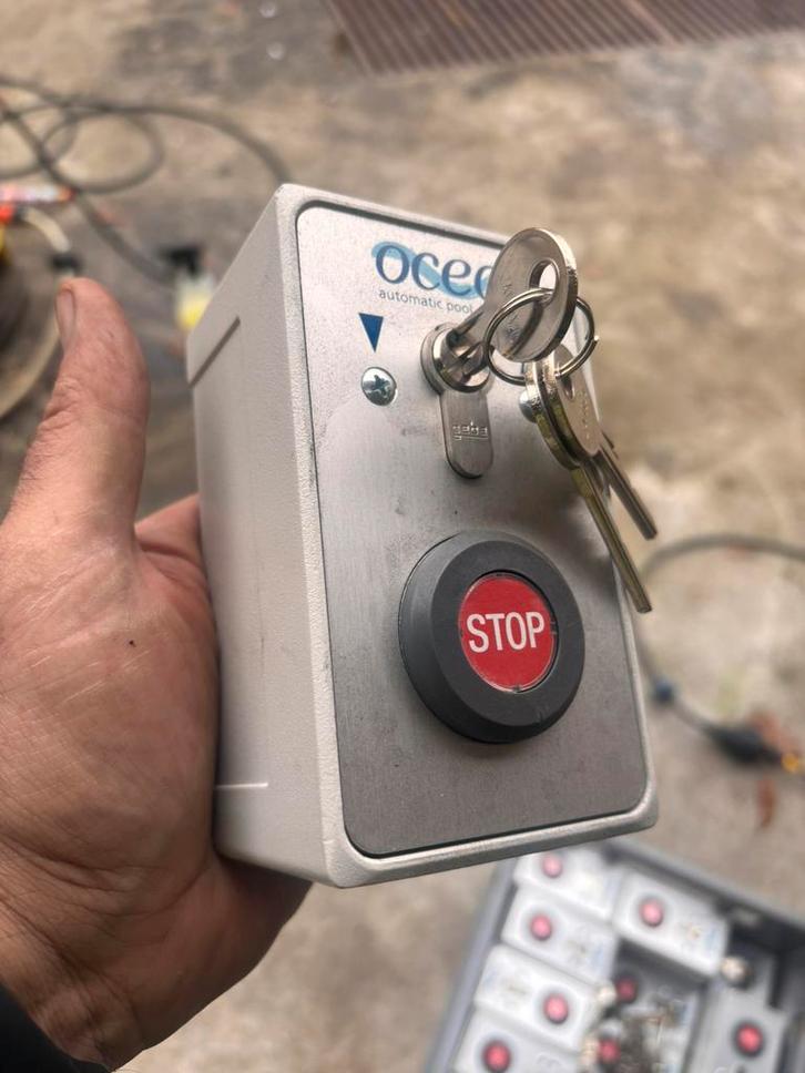 Sleutelcontacten voor garagepoort,toegangspoort,zwembadcover, Tuin en Terras, Tuinpoorten, Nieuw, Schuifpoort, Aluminium, Ophalen