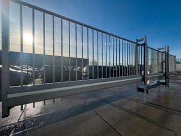 Vrijdragende automatische Schuifpoort beschikbaar voor biedingen