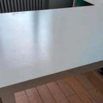 Om weg te geven: Ikea-bureau met bevestigingen, Huis en Inrichting, Bureaus, Ophalen, Gebruikt, Bureau