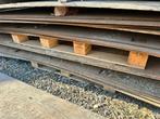 20 metalen rijplaten - met hijshaken en afgeronde hoeken, Doe-het-zelf en Bouw, Ophalen, Zo goed als nieuw, IJzer