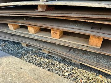 20 metalen rijplaten - met hijshaken en afgeronde hoeken beschikbaar voor biedingen