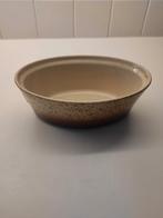 bruin ovenschaaltje ovaal Emile Henry, Huis en Inrichting, Keuken | Potten en Pannen, Ophalen, Gebruikt, Overige materialen, Overige typen