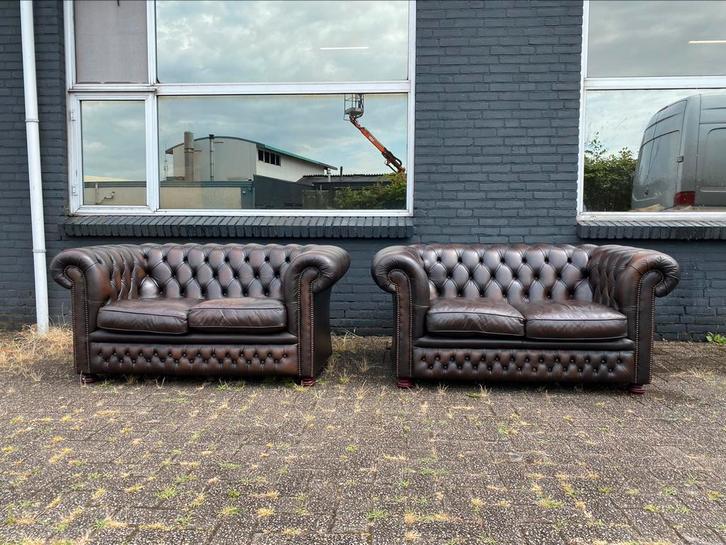 2x2 Springvale Chesterfield zetels bruin GRATIS GELEVERD, Huis en Inrichting, Zetels | Voetbanken en poefs, Leer, Ophalen of Verzenden