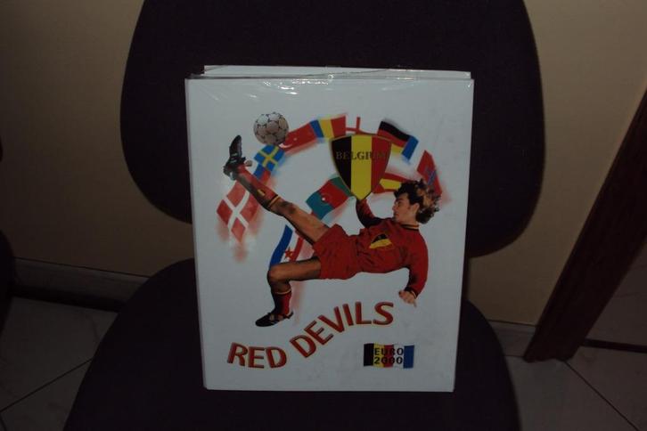 2 nieuw verpakte ringmappen / ringkaft / ringmap, Verzamelen, Sportartikelen en Voetbal, Nieuw, Shirt, Ophalen of Verzenden