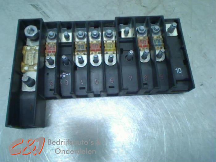 Boîte à fusibles d'un Volkswagen Transporter, Autos : Pièces & Accessoires, Électronique & Câbles, Volkswagen, Utilisé, 3 mois de garantie