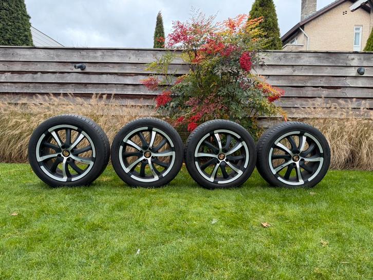 Porsche 924 Brock 4 steek 17" Velgen met Vredestein banden, Auto-onderdelen, Banden en Velgen, Band(en), Zomerbanden, 17 inch