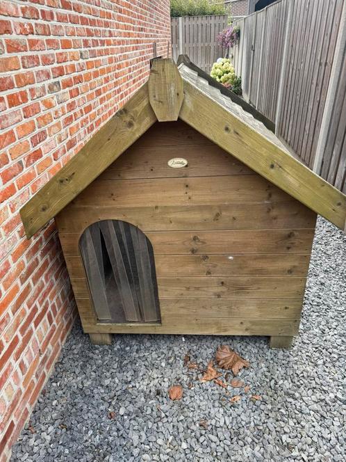 Houten hondenhok geïsoleerd, Dieren en Toebehoren, Hondenhokken, Zo goed als nieuw, Hondenhok, Ophalen