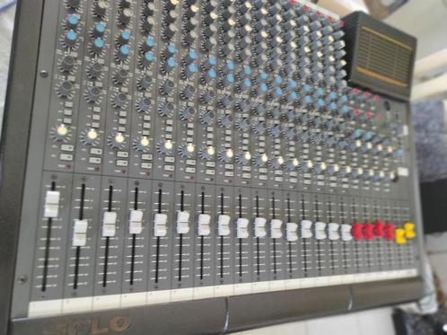 MENGPANEEL SOUNDTRACS 16 kanalen -Als nieuw-, Muziek en Instrumenten, Mengpanelen, Zo goed als nieuw, 10 tot 20 kanalen, Microfooningang