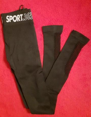 Zeeman sportbroek/sportlegging - zwart - maat 44/46 - € 2.00 beschikbaar voor biedingen