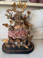 Ornement de mariée français ancien, Enlèvement