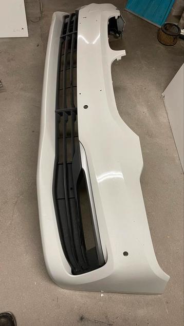 Bumper BMW G30 G31 wit beschikbaar voor biedingen