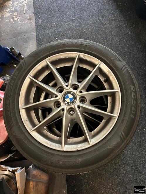 Set 16" styling 360 Bmw 1-Serie F20 F21 F22 E81 E82 E87 E88, Auto-onderdelen, Banden en Velgen, Band(en), Zomerbanden, 16 inch